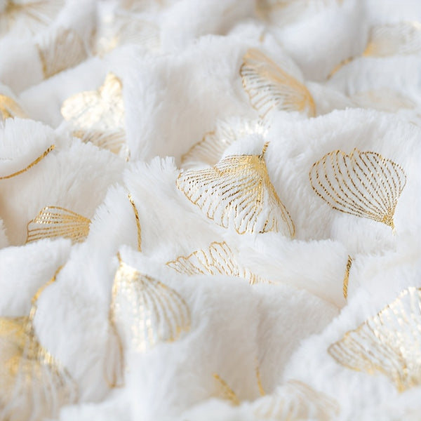 One Piece of Faux Rabbit Fur Ginkgo Leaf Blanket, Soft and Comfortable, Thickened for Warmth