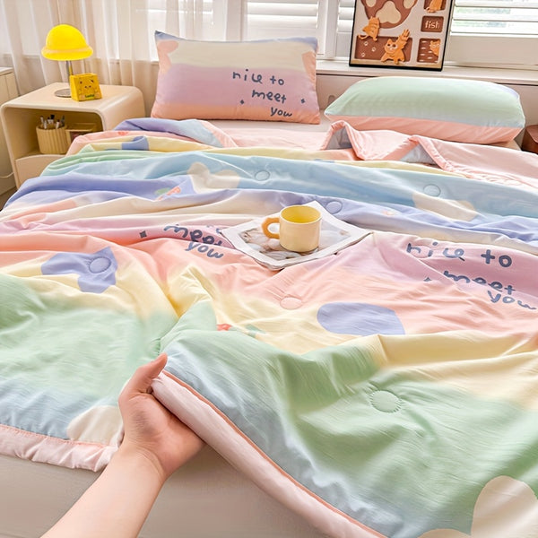 Ultra-Soft Four-season Quilt - Lightweight, Breathable & Light Beige-Friendly with Cartoon Print Design for All Seasons Cartoon Blanket