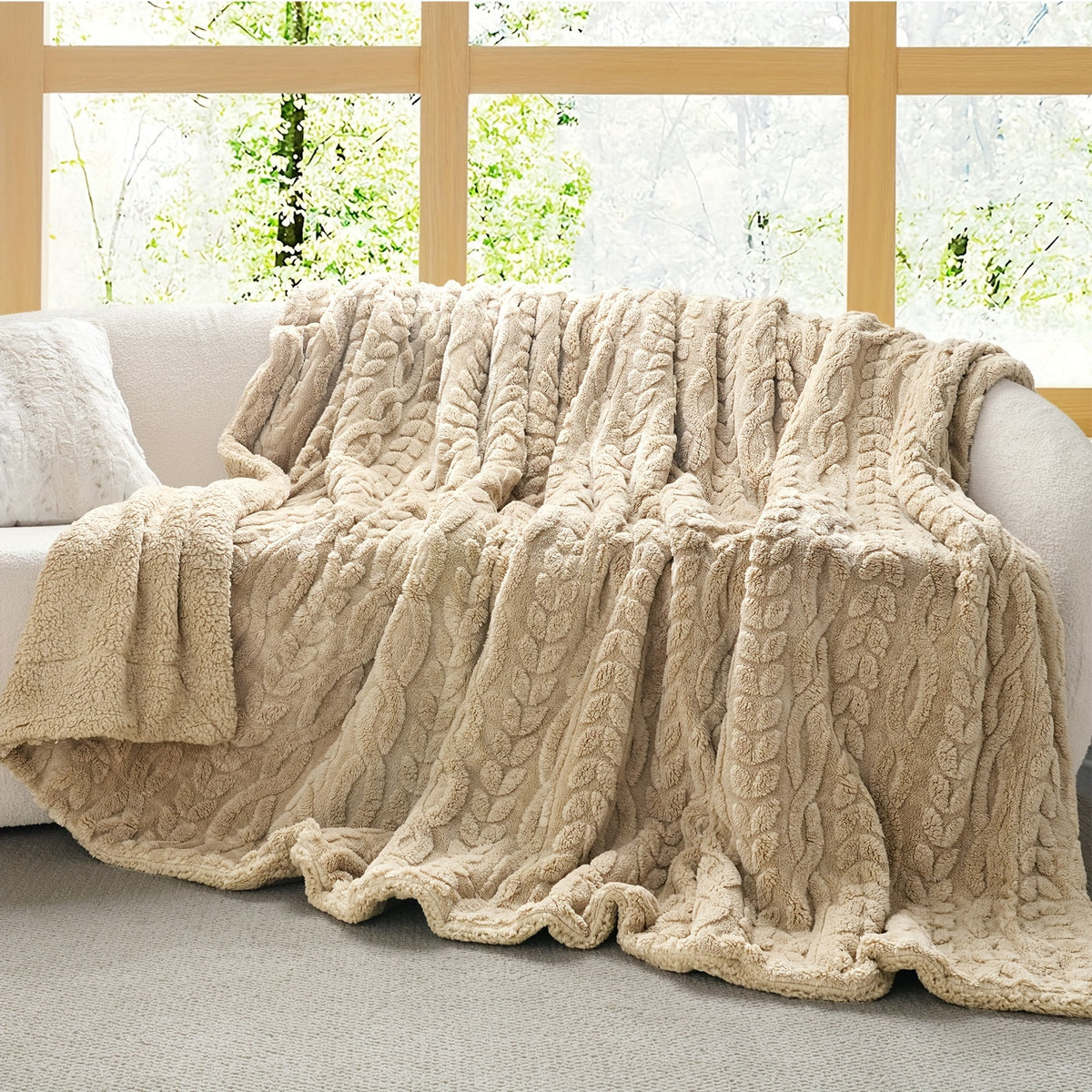 Luxurious Fleece Blanket 1pc Luxurious Plush Fleece Throw Blanket | Soft & Fluffy Flannel, Non-Shedding