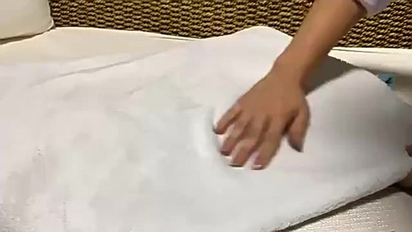 Customizable Capybara Blanket 1pc Soft & Cozy Customizable Capybara Flannel Blanket - Personalized Name Option