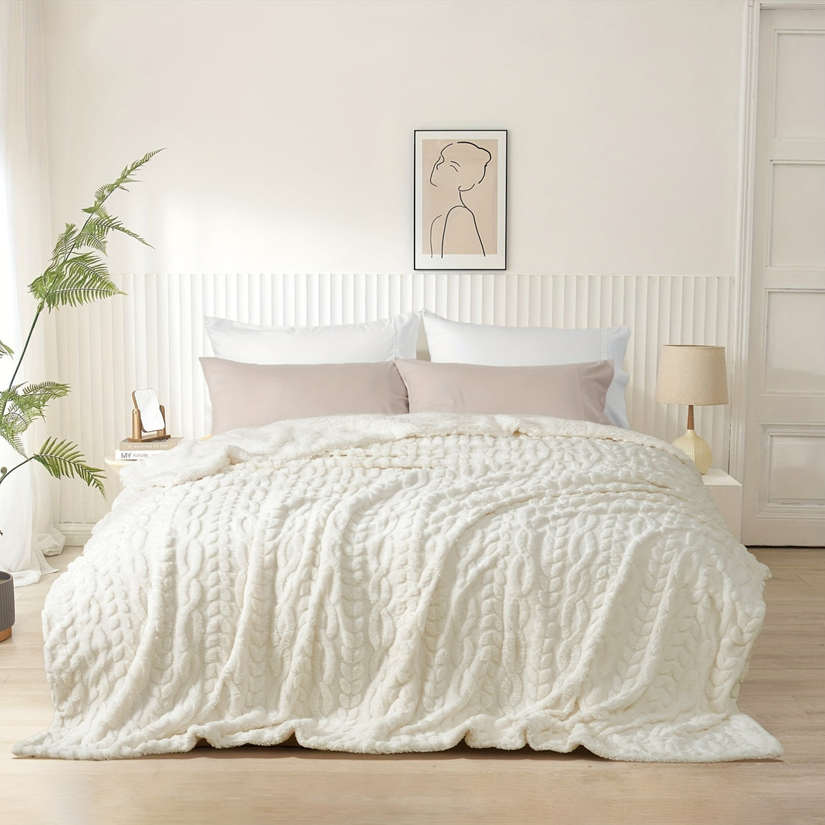 Luxurious Fleece Blanket 1pc Luxurious Plush Fleece Throw Blanket | Soft & Fluffy Flannel, Non-Shedding