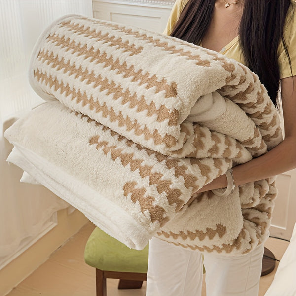All-Season Thickened Taffeta Fleece Blanket - Soft Geometric Pattern, Lightweight & Durable for Office Naps